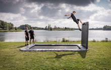 Load image into Gallery viewer, BERG SPORTS Ultim Pro Bouncer FlatGround 5x5 + AeroWall